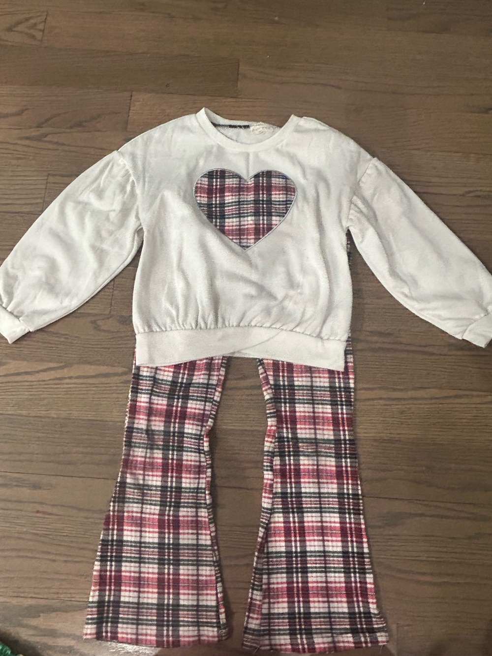 Girls Christmas Outfit Set Size 8 White Sweater & Red Plaid Pants Good Condition